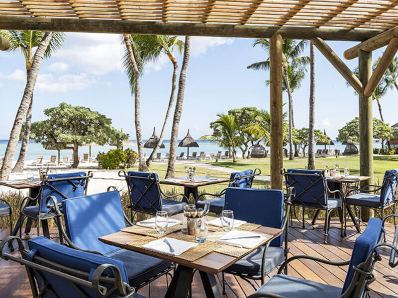 La Pirogue Resort & Spa
