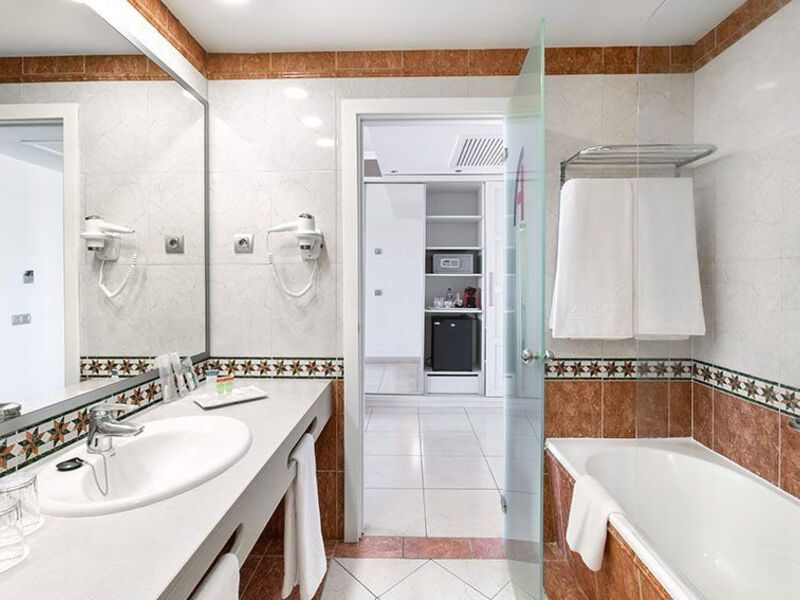 Alexandre Hotel La Siesta