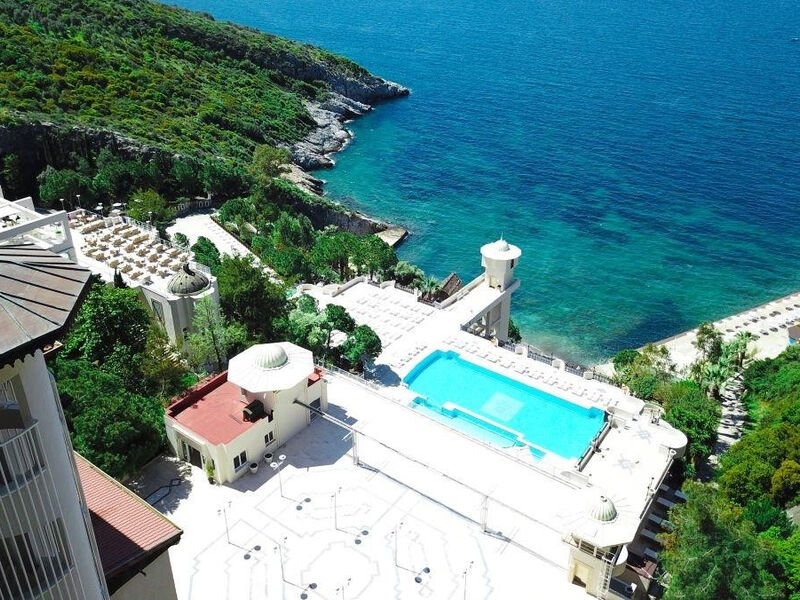 Ladonia Hotels Adakule