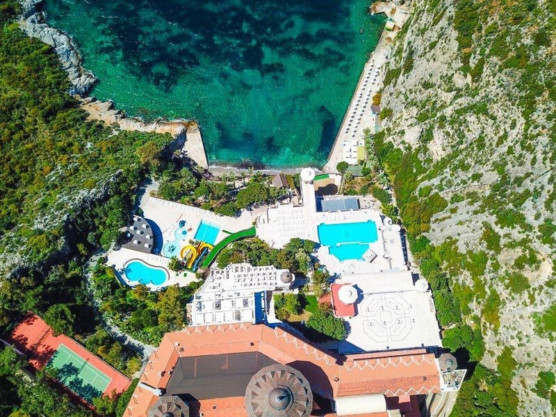 Ladonia Hotels Adakule