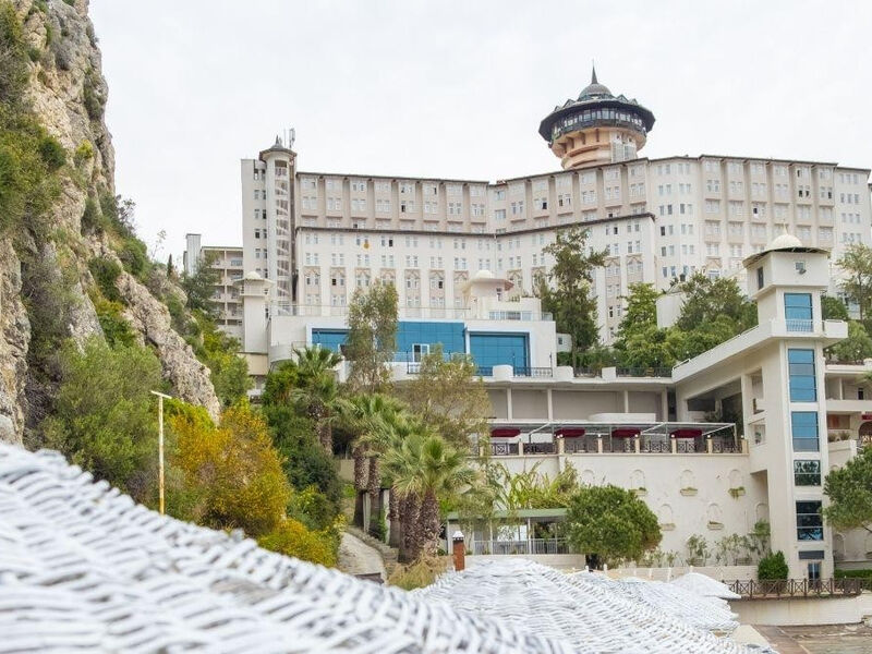 Ladonia Hotels Adakule