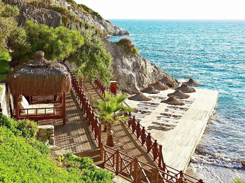 Ladonia Hotels Adakule