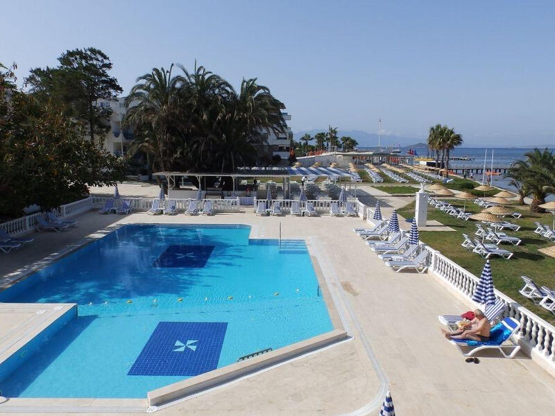 Ladonia Hotels Club Blue White