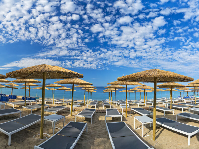 Lagomandra Beach