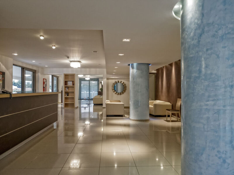 Hotel Lagomandra Beach