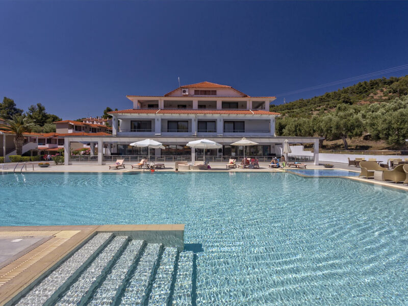 Hotel Lagomandra Beach