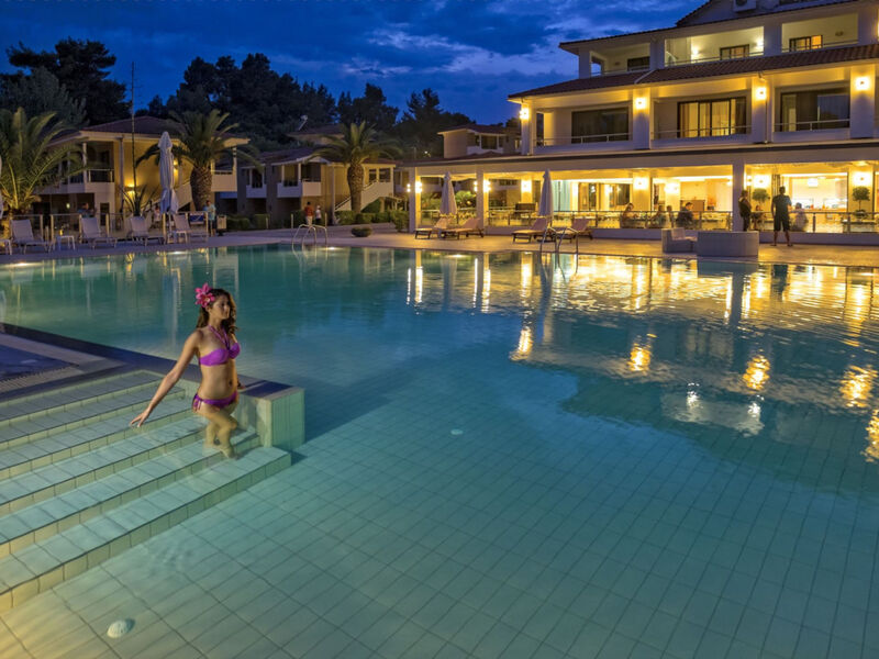 Hotel Lagomandra Beach