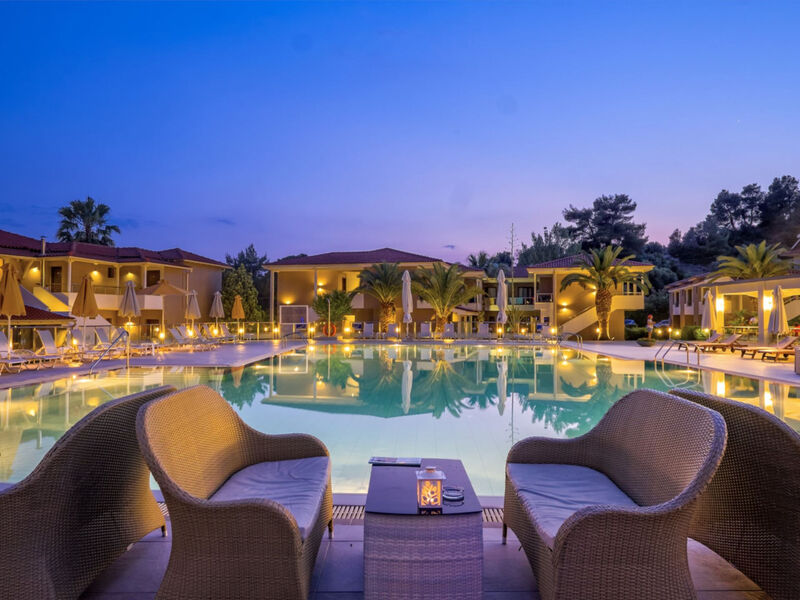 Hotel Lagomandra Beach
