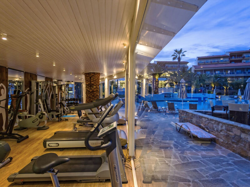 Hotel Lagomandra Beach