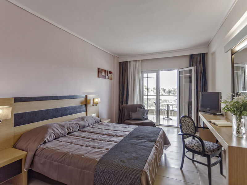 Lagomandra Hotel & Spa