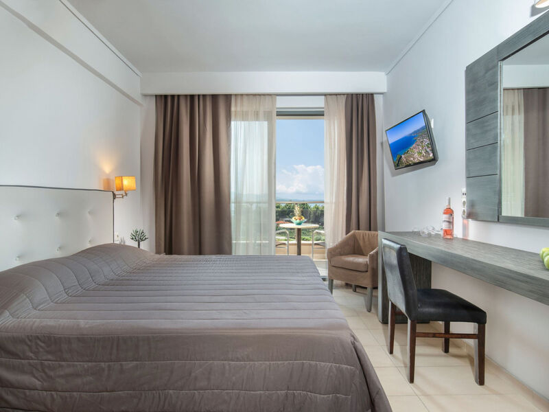Lagomandra Hotel & Spa