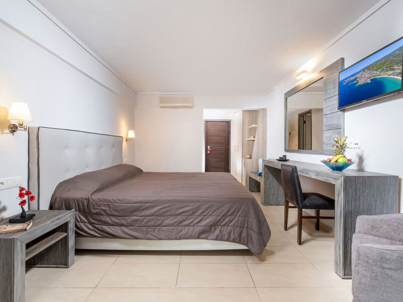 Lagomandra Hotel & Spa