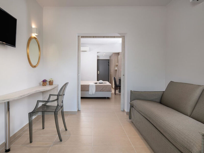 Lagomandra Hotel & Spa