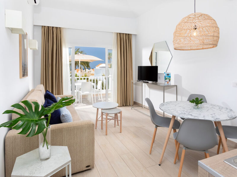 Lagos De Fañabé Beach Resort