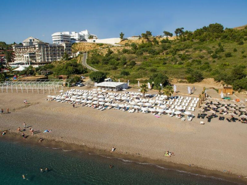 Laguna Beach Alya