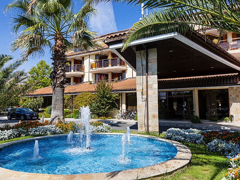 Laguna Beach Resort & Spa