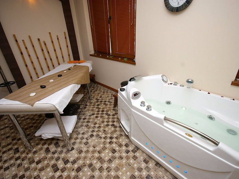 Laguna Beach Resort & Spa