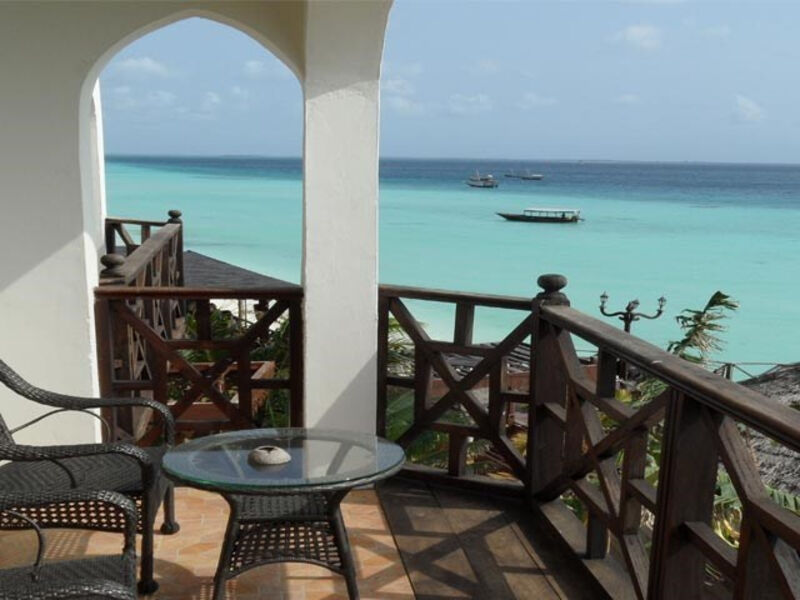 Langi Langi Beach Bungalows