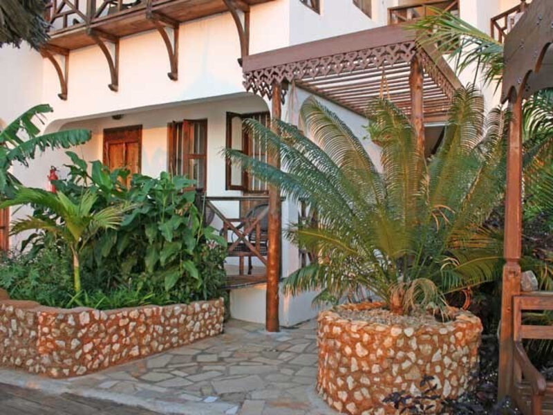 Langi Langi Beach Bungalows
