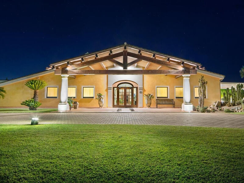Lantana Resort