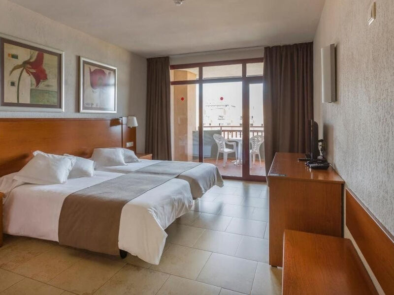 Las Palmeras Affiliated by FERGUS