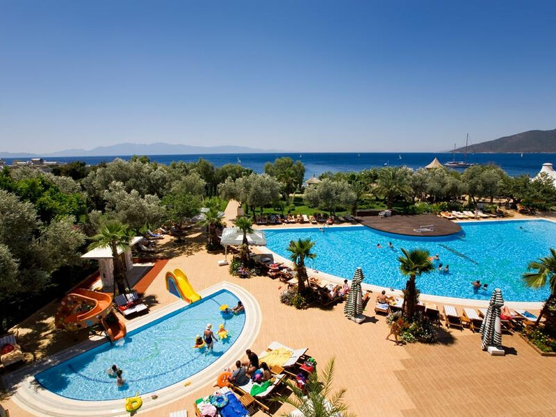 Latanya Beach Resort - Rodinný Pokoj