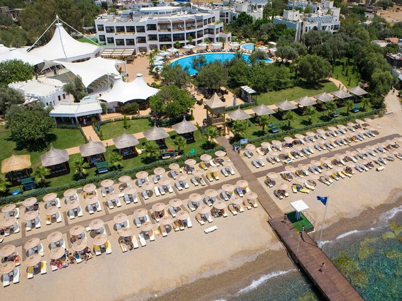 Latanya Beach Resort - Rodinný Pokoj