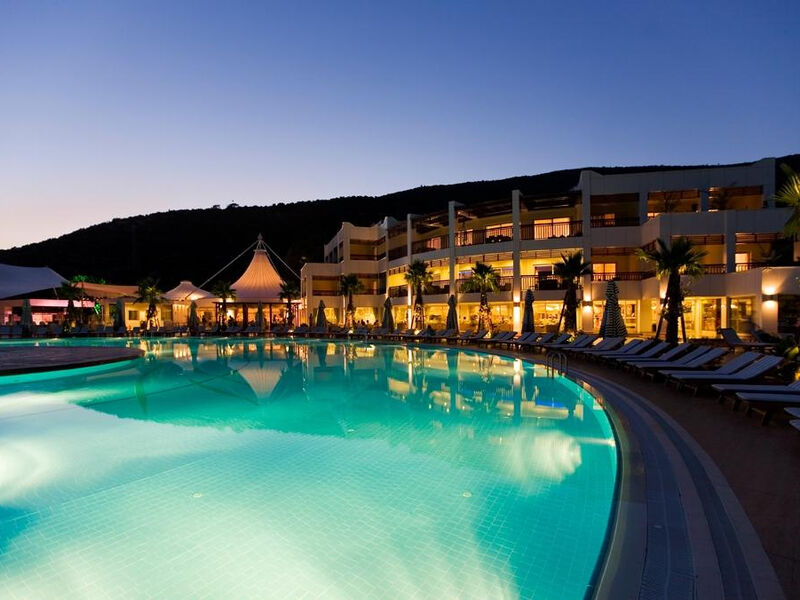 Latanya Beach Resort - Rodinný Pokoj