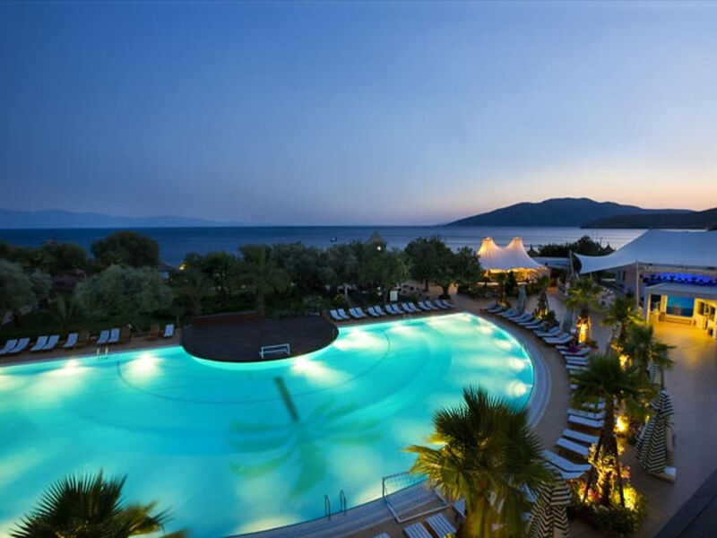 Latanya Beach Resort - Rodinný Pokoj