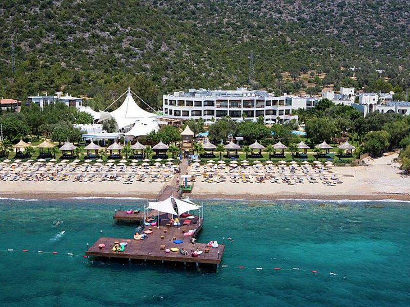 Latanya Park Resort
