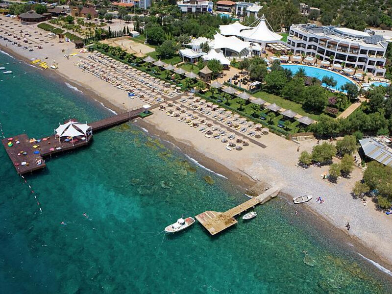 Latanya Park Resort