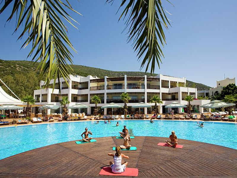 Latanya Park Resort