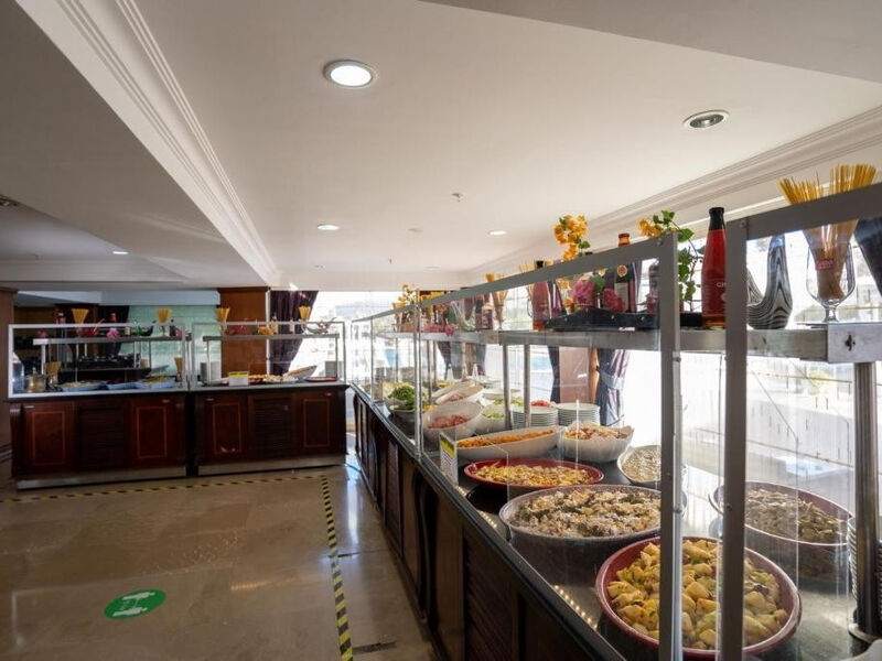 Latanya Park Resort