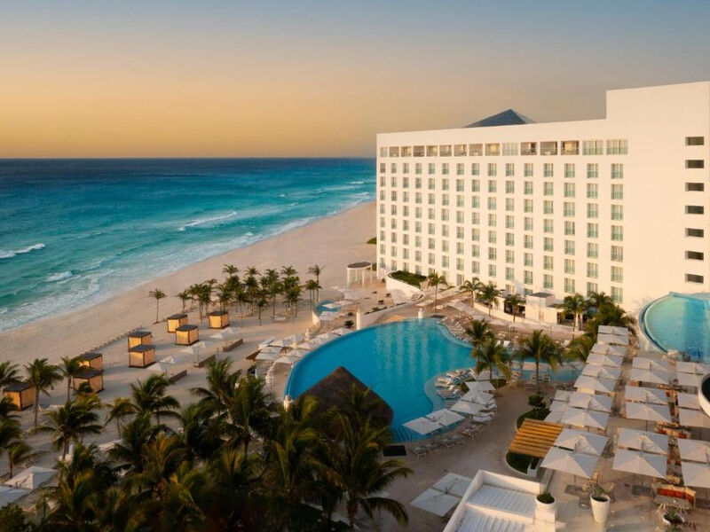 Le Blanc Spa Resort