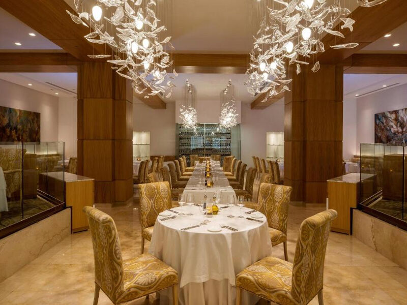 Le Blanc Spa Resort