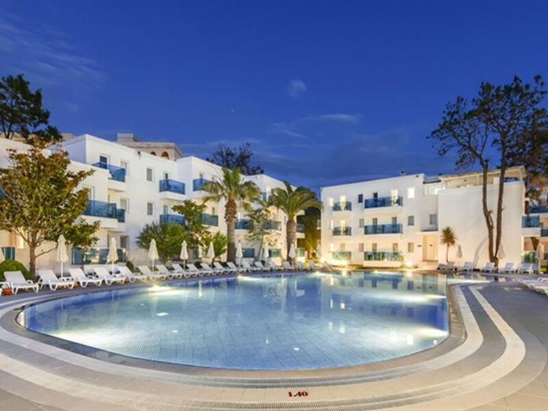 Le Bleu & Resort