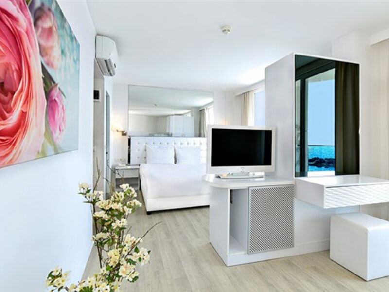 Le Bleu & Resort