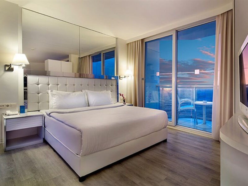 Le Bleu & Resort