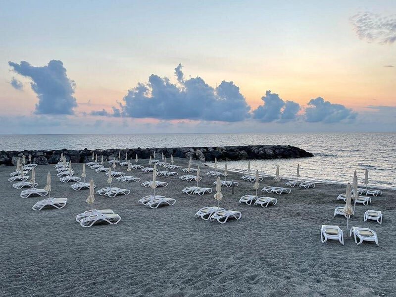 Le Mandrelle Beach Resort
