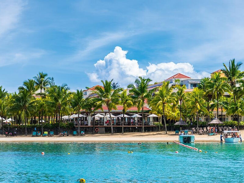 Mauricia Beachcomber Resort & Spa