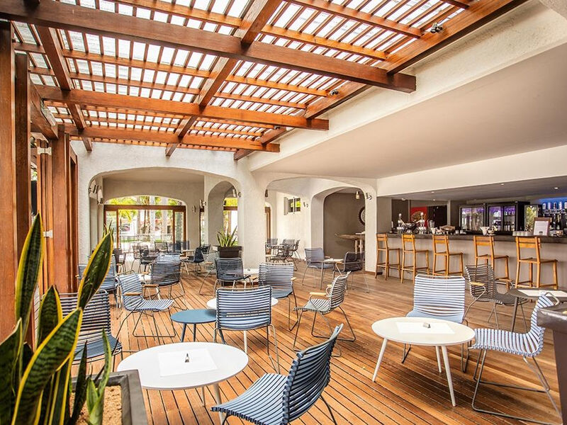Mauricia Beachcomber Resort & Spa