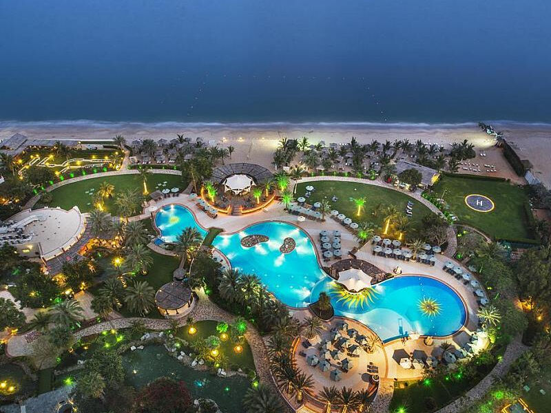 Le Meridien Al Aqah Beach Resort