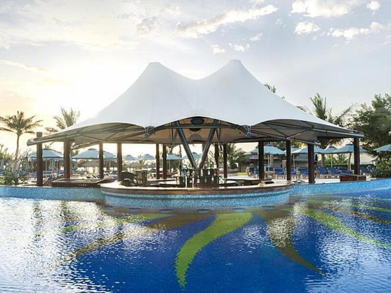 Le Meridien Al Aqah Beach Resort