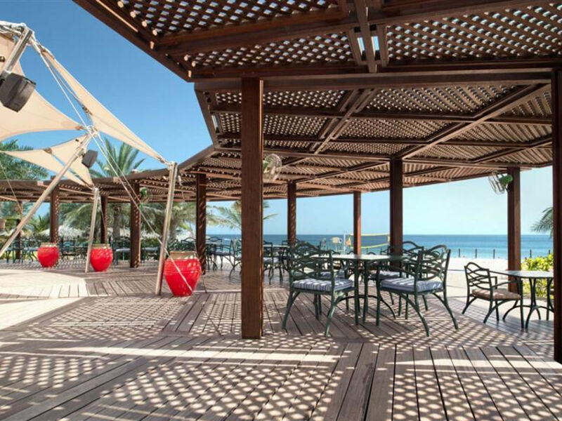 Le Meridien Al Aqah Beach Resort