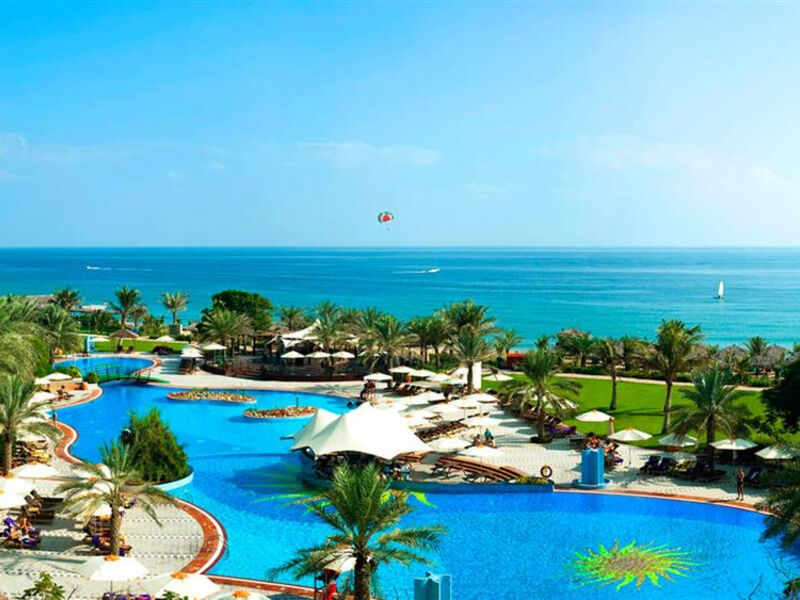 Le Meridien Al Aqah Beach Resort