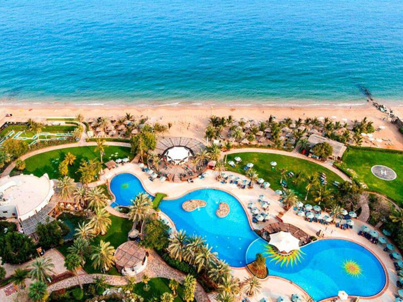 Le Meridien Al Aqah Beach Resort