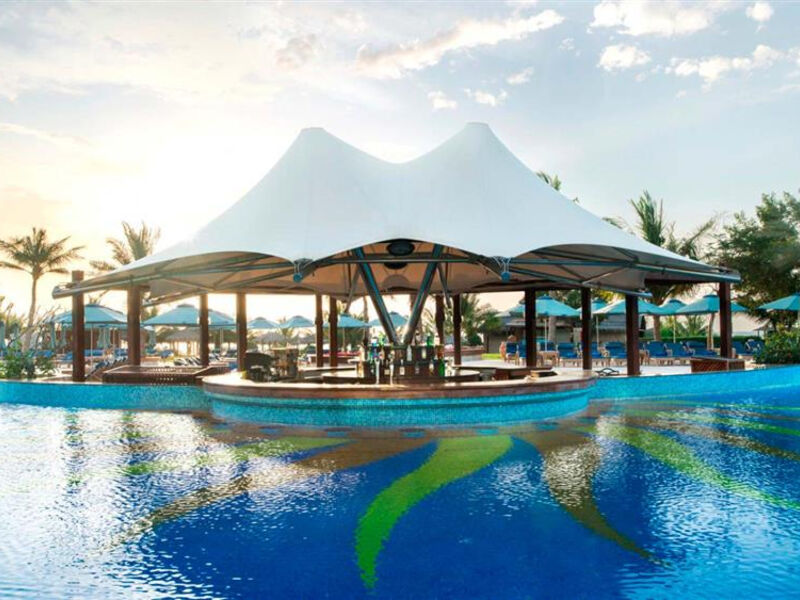 Le Meridien Al Aqah Beach Resort