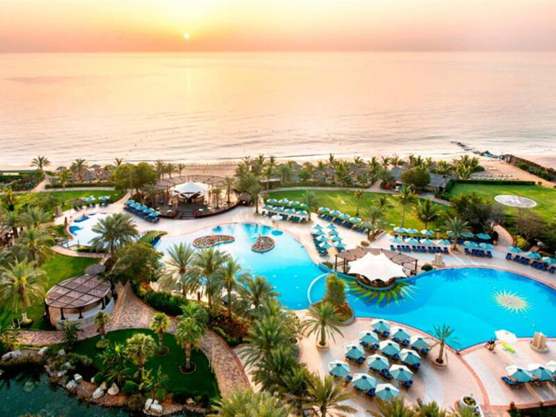 Le Meridien Al Aqah Beach Resort