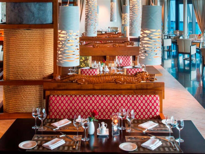 Le Meridien Al Aqah Beach Resort