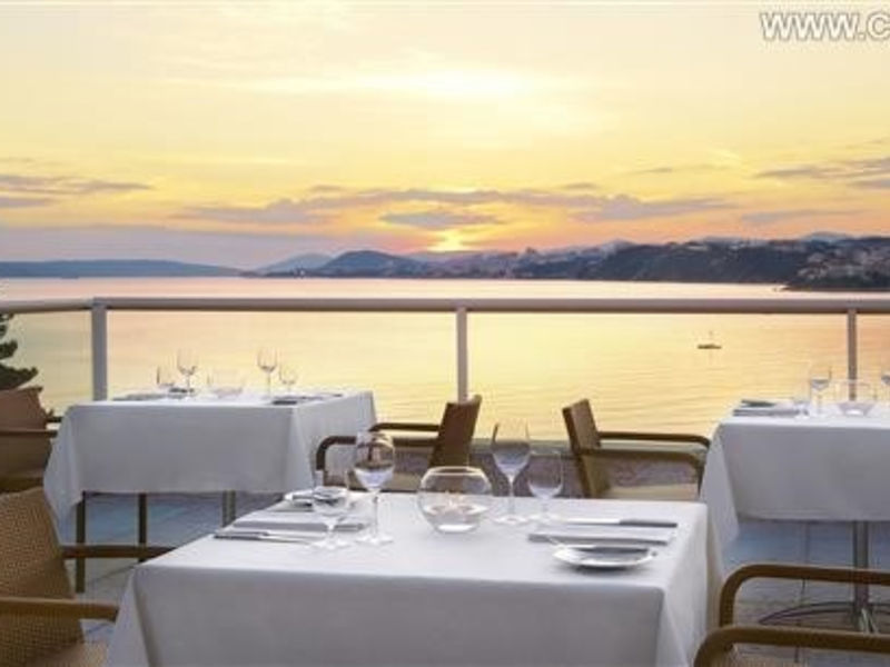 Le Meridien Lav